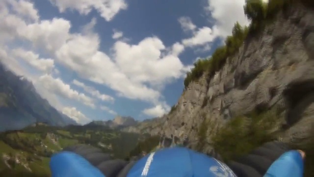 Вингсьют - люди с крыльями смотреть онлайн