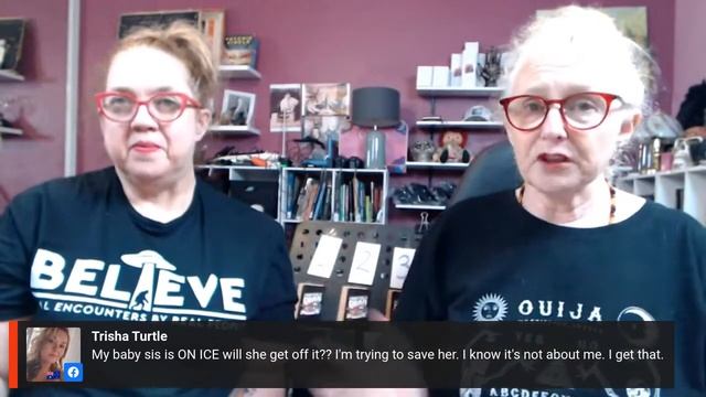 Free Tarot/Oracle readings with Anne & Renata! Share the show please everyone! смотреть онлайн