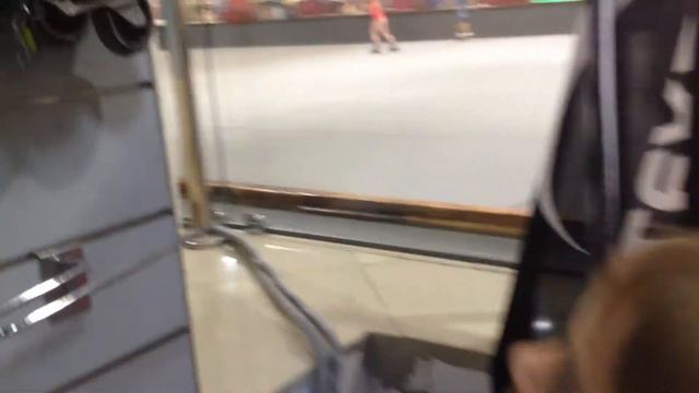 Мастер-класс по катанию на роликах от Ванюшки!)) Лето 2014. Караван смотреть онлайн