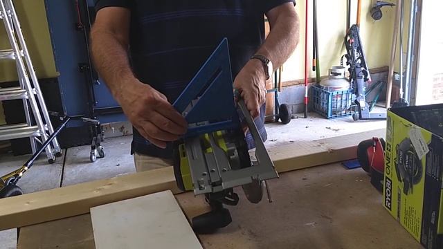 Ryobi ONE+ HP 18V Brushless Cordless 7-1/4 in. Circular Saw смотреть онлайн