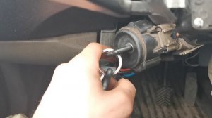 НА ГАЗЕЛИ ВКЛЮЧАЕТЬСЯ СТАРТЕР КОГДА МЫ НЕ ЗАВОДИМ