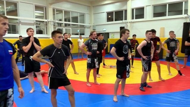 Ударная техника для ММА: Тренировка"Школа ММА" г. Королев смотреть онлайн