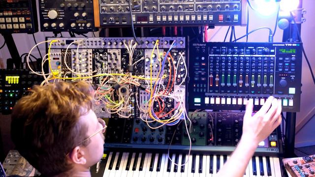Eurorack modular techno improv | Mutable Instruments Beads, Intellijel Metropolix, TR-8S смотреть онлайн
