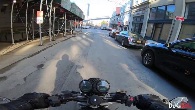 Gorg Dumbo + Adorbs Brooklyn Heights | quick ride on Ducati Monster in NYC v1403 смотреть онлайн