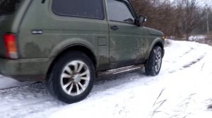 Пробный выезд на НИВЕ(в стоке) на бездорожье.Заехали на небольшой террикон.