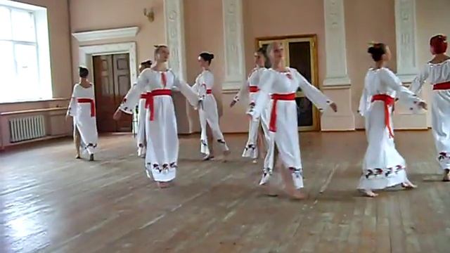 Хоровод - "Красные маки" смотреть онлайн