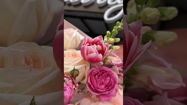 “Авторский букет «Зимняя сказка»: Доставка в Саратове от Магазина «Цветы Луны” смотреть онлайн