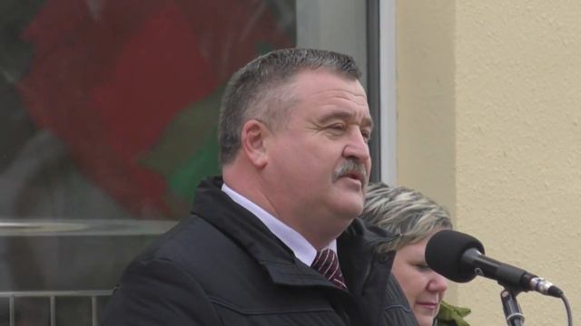 ВОТ ЧТО СЛУЧИЛОСЬ СО СПОРТЗАЛОМ СШ 1 В КАЛИНКОВИЧАХ... ЕГО НАКОНЕЦ ОТКРЫЛИ! смотреть онлайн