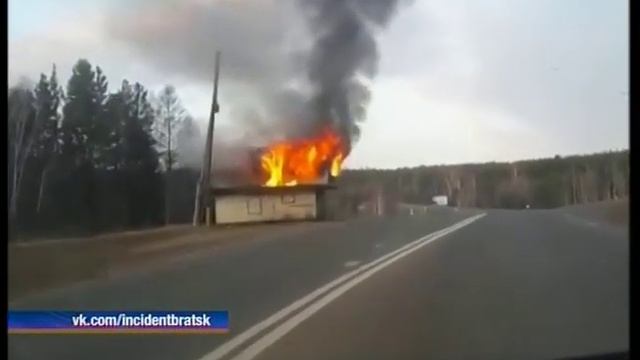 Сгорел недействующий КПП в Кузнецовке смотреть онлайн