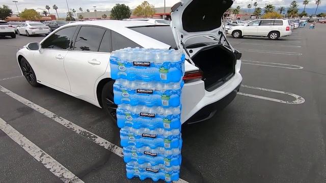 How many Costco water packs can you fit in the trunk of a Mirai? смотреть онлайн