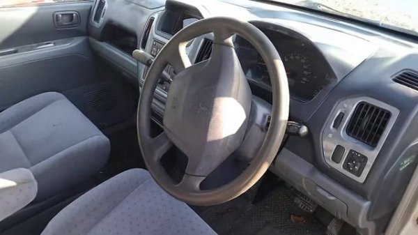 Mitsubishi Mirage Dingo в полный разбор