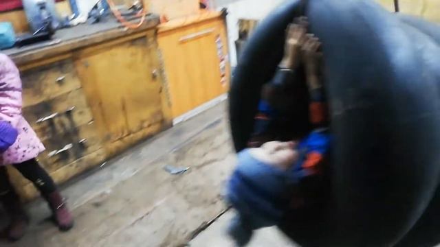 чем занять детей в гараже😂 смотреть онлайн