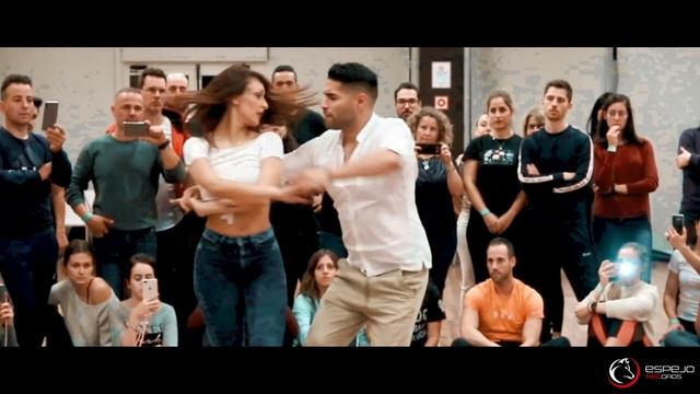 ESTUPIDAMENTE APAIXONADO - Zeh Enrique Ft. Hector Acosta (Bachata) Marco y Sara bachata Workshop202 смотреть онлайн