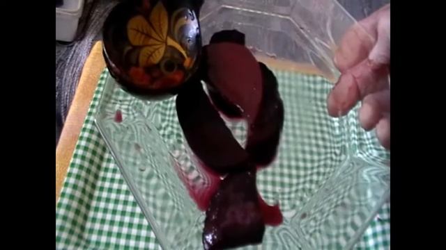 Квас из сухой свеклы. Dry beets kvass. смотреть онлайн
