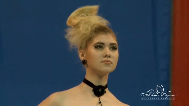 КРАСИВЫЕ ВЕЧЕРНИЕ ПРИЧЕСКИ смотреть онлайн