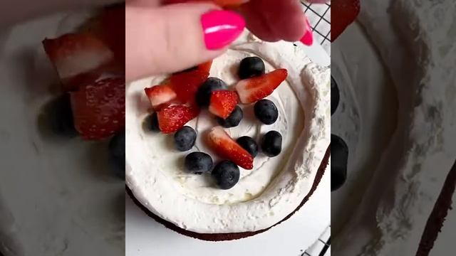 Как быстро и просто приготовить бенто торт ? всего за 15 минут с выпечкой! Рецепт на d 12 см #Short смотреть онлайн