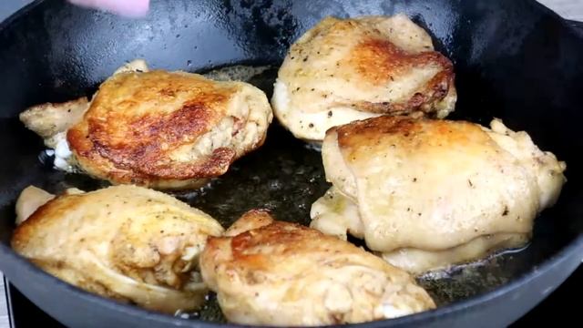 ЕСЛИ ГОТОВИТЬ БЕДРА, ТО ТОЛЬКО ТАК. Вкуснейшие, Сочные КУРИНЫЕ БЕДРА НА СКОВОРОДЕ КАК В РЕСТОРАНЕ смотреть онлайн