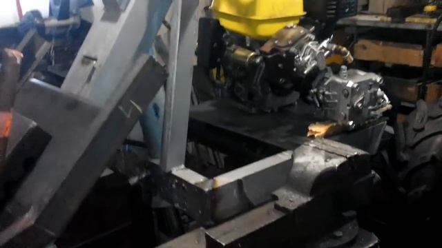 Чертеж Самодельный мини погрузчик. смотреть онлайн