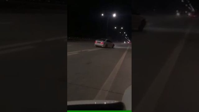 Белый красавец из Японии ! TOYOTA ALTEZZA смотреть онлайн