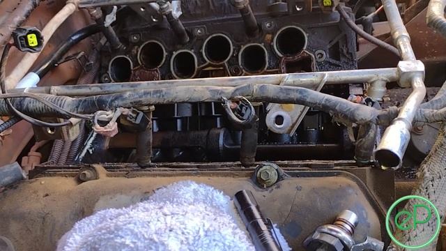 PORQUE HAY COOLANT O AGUA EN EL ACEITE DEL MOTOR смотреть онлайн