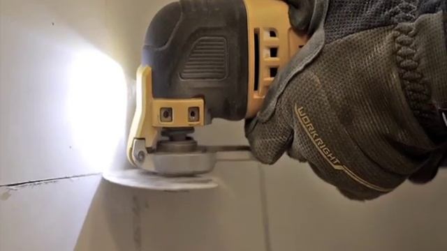 DEWALT Oscillating Multi-Tool Kit Model# DWE315K смотреть онлайн
