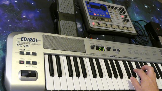 Edirol PC-80 MIDI Keyboard with SPEAKERS ...whaaaat? смотреть онлайн