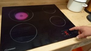 Видео обзор варочной панели indesit RI260C