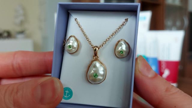 Мартовский заказик AVON смотреть онлайн