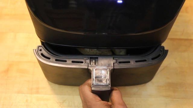 Checking Out The Cosori 5.8 Quart Smart Air Fryer With Alexa | Two Recipes | WayneBite Video смотреть онлайн