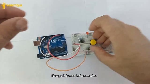 Light up two LEDs connected to Arduino UNO using the push buttons смотреть онлайн