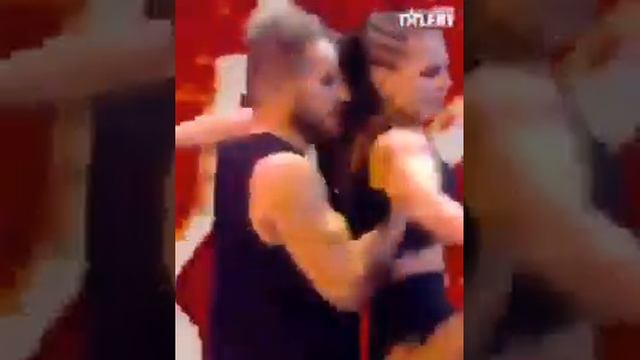 СТРАДАЯ, ПАДАЯ, ВЗЛЕТАЯ.... смотреть онлайн