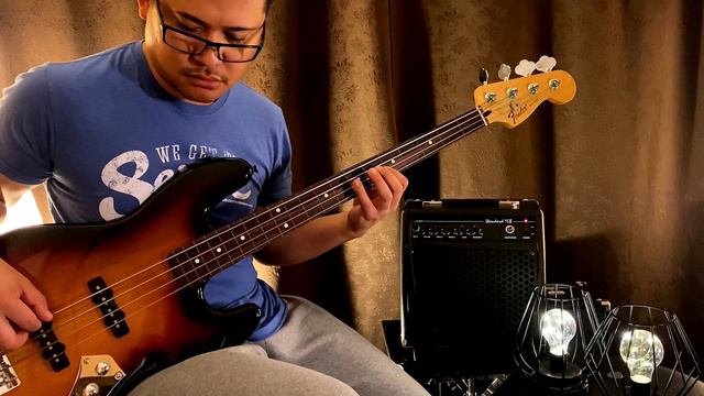 Fender Fretless Jazz Bass смотреть онлайн