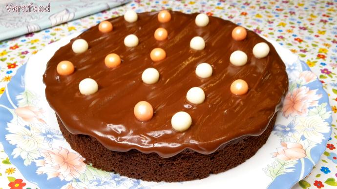 Шоколадный торт. Это быстро и просто. Отличный вариант для домашнего чаепития. смотреть онлайн