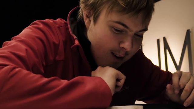 Hetki Iiro Kellbergin kanssa смотреть онлайн