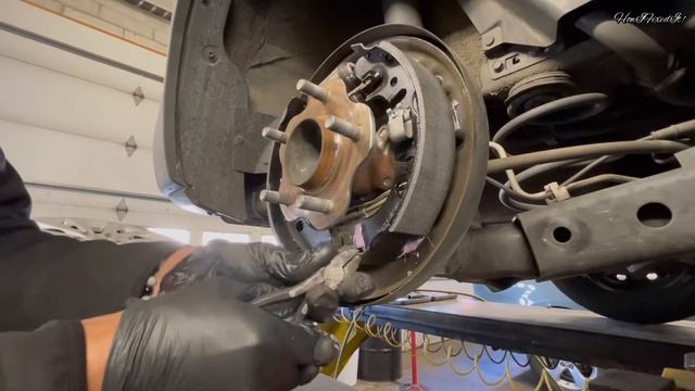 2014 Nissan Sentra Rear Brake Drums And Shoes Replacement/Rear Brake Service Nissan Sentra смотреть онлайн