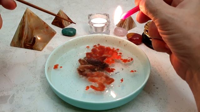 ОЧЕНЬ ВАЖНЫЕ ВЕСТИ ДЛЯ ВАС ОТ ВОСКОВОЙ СВЕЧИ. Гадание на воске. смотреть онлайн