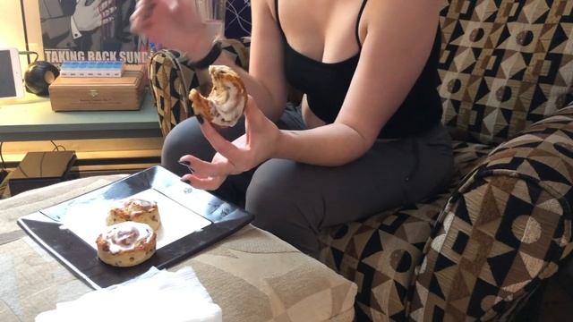 ALL 8 CINNAMON BUNS! смотреть онлайн