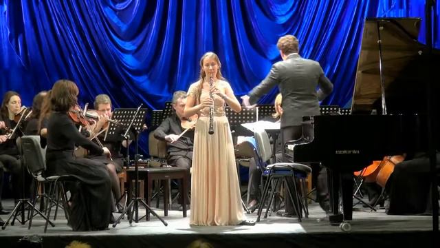 Наташа Бражникова 12лет Д Чимароза Концерт для гобоя c moll IIIч смотреть онлайн