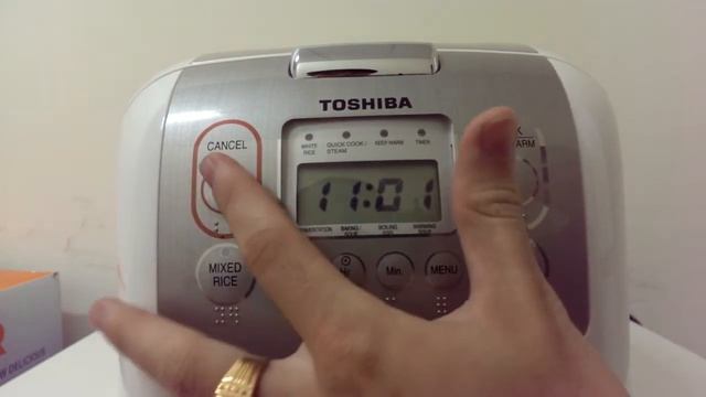Noi com dien tu Toshiba RC 10NMFWTVN смотреть онлайн