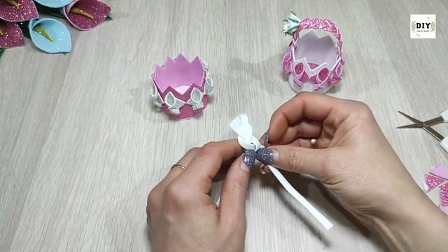 КОРЗИНКА из Фоамирана легко и просто Своими Руками. Мастер класс Поделки из фоамирана foamiran cup смотреть онлайн