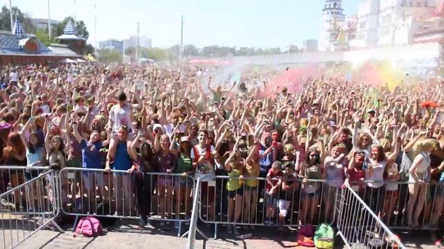 Фестиваль красок Холи. Измайловский Кремль. 26 июля 2015 смотреть онлайн