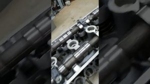 убираем люфт распредвалов 409(2)