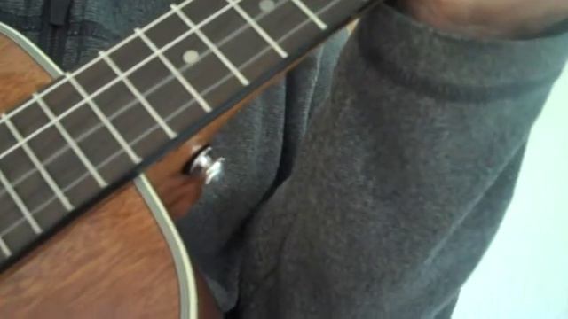 Nature Boy on Baritone Ukulele - beginner смотреть онлайн