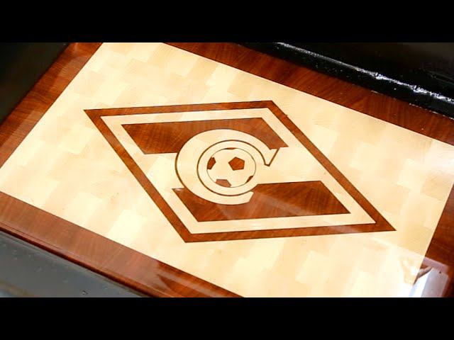 Доска с эмблемой Спартака / FC Spartak logo board смотреть онлайн