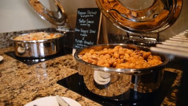 Hyatt Regency Bellevue Regency Club Lounge смотреть онлайн