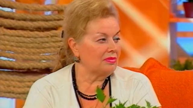 Как остановить выпадение волос. Полоскание крапивой. смотреть онлайн