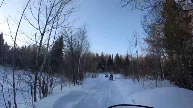 Прогулка на снегоходах смотреть онлайн