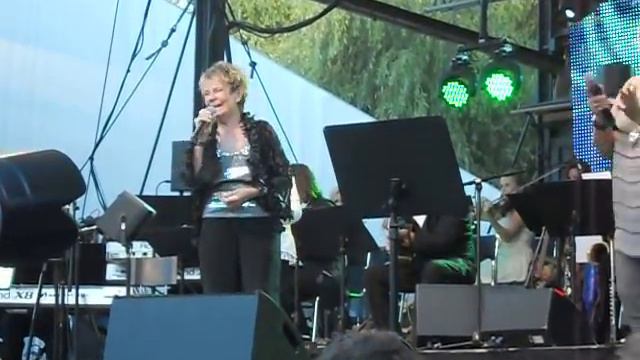 Towa Carson - Alla Har Glömt (Live Stockholm Pride 4/8/2011 - chorus) смотреть онлайн