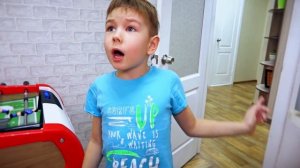 СТРАШНАЯ Учительница 3D Снова У Нас ДОМА! ЧТО Придумали Рома и ПАПА! Куда Пропал Хелпик?