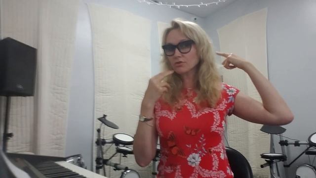 ?Постановка голоса: Что нужно знать про ВОКАЛЬНЫЙ РОТ | Как правильно открывать рот при пении. смотреть онлайн